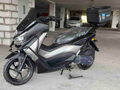 Скутер бензиновый Dongfang Z-Max 180 (инжектор) рестайлинг