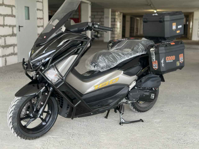 Скутер бензиновый GT N-MAX 180 инжектор (с тремя кофрами)